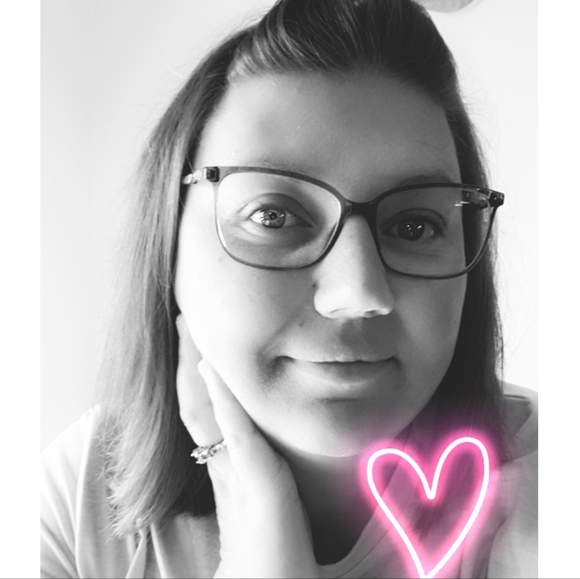 Meet your Posher, Josey - Picture 2 of 2